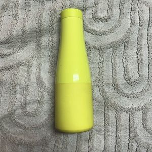 Lululemon lemon yellow waterbottle